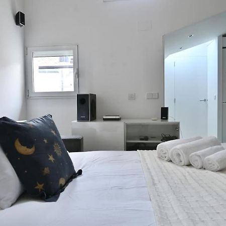 For You Rentals Apartamento Temporal Con Encanto A Pocos Metros Del Sol Myr13 マドリード エクステリア 写真
