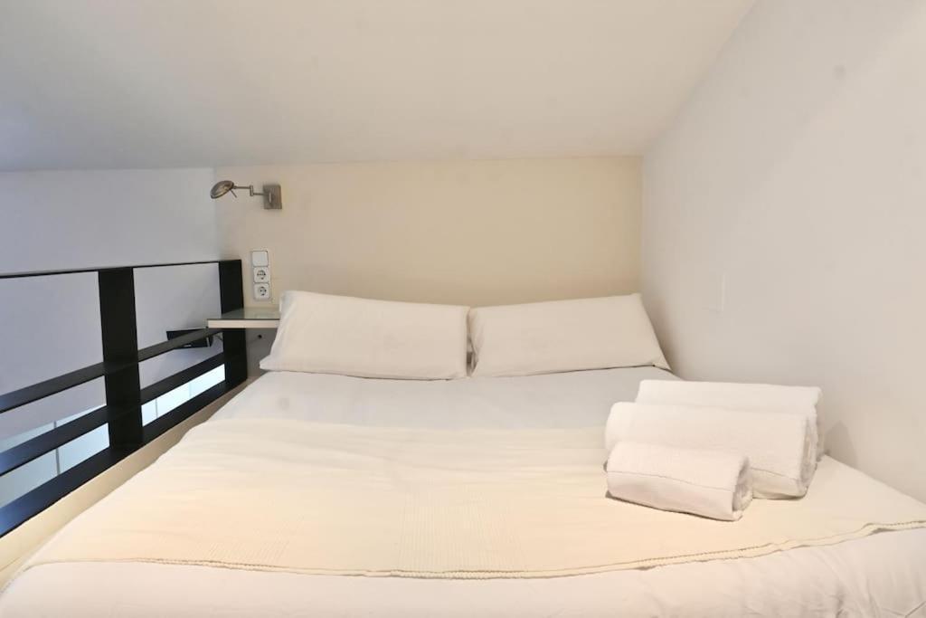 For You Rentals Apartamento Temporal Con Encanto A Pocos Metros Del Sol Myr13 マドリード エクステリア 写真